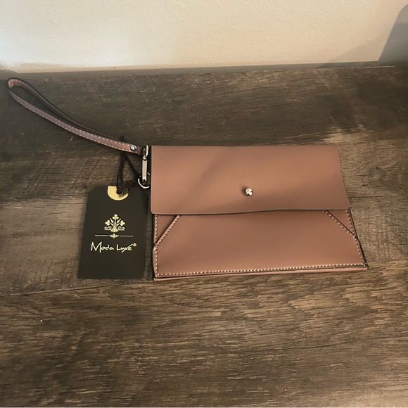 Moda Luxe Handbags - Moda Luxe Wristlet Clutch Purse - Mauve Faux Leather Envelope Style - NWT